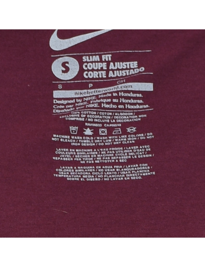 Maroon Nike T-Shirt - S