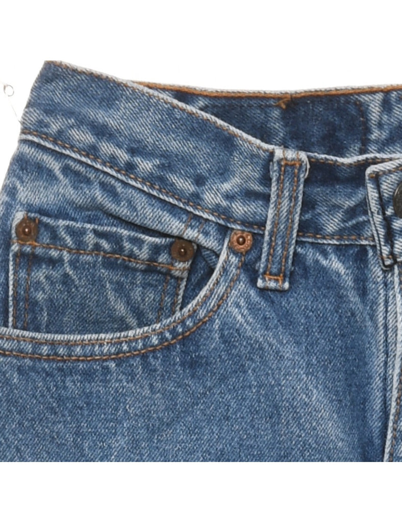 Tapered Medium Wash Levi's Jeans - W24 L32